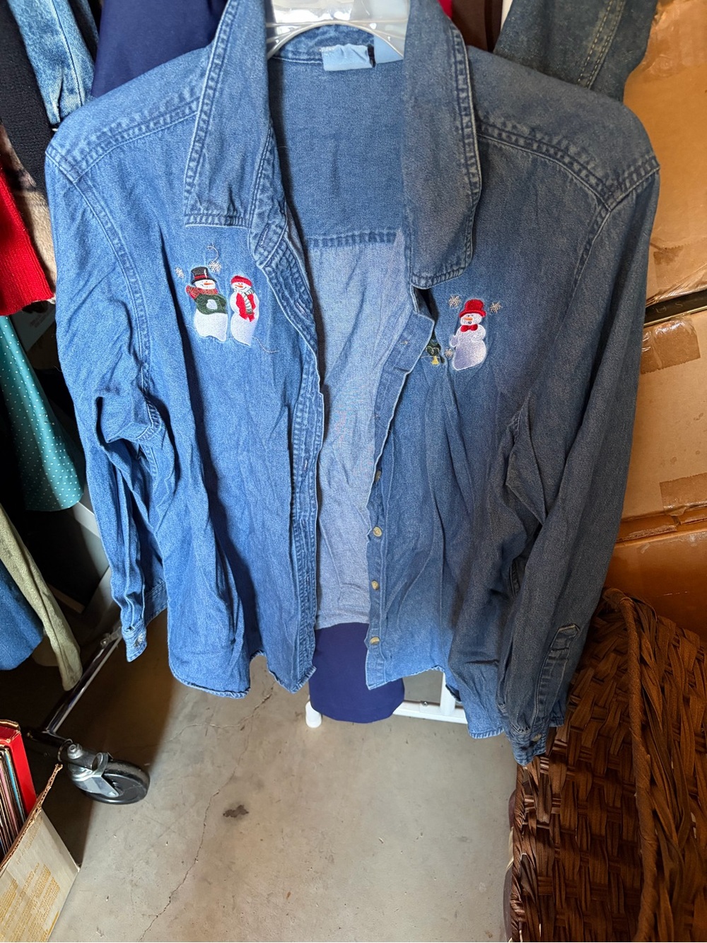 Women’s Vintage Holiday Editions Christmas Denim Long Sleeve Shirt